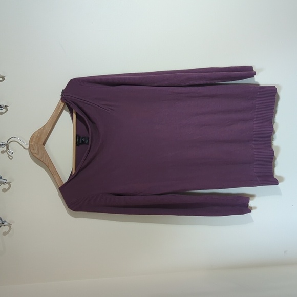 Chic Ann Taylor Plum Sweater Top - Cozy Elegance 🌸 - Picture 1 of 4